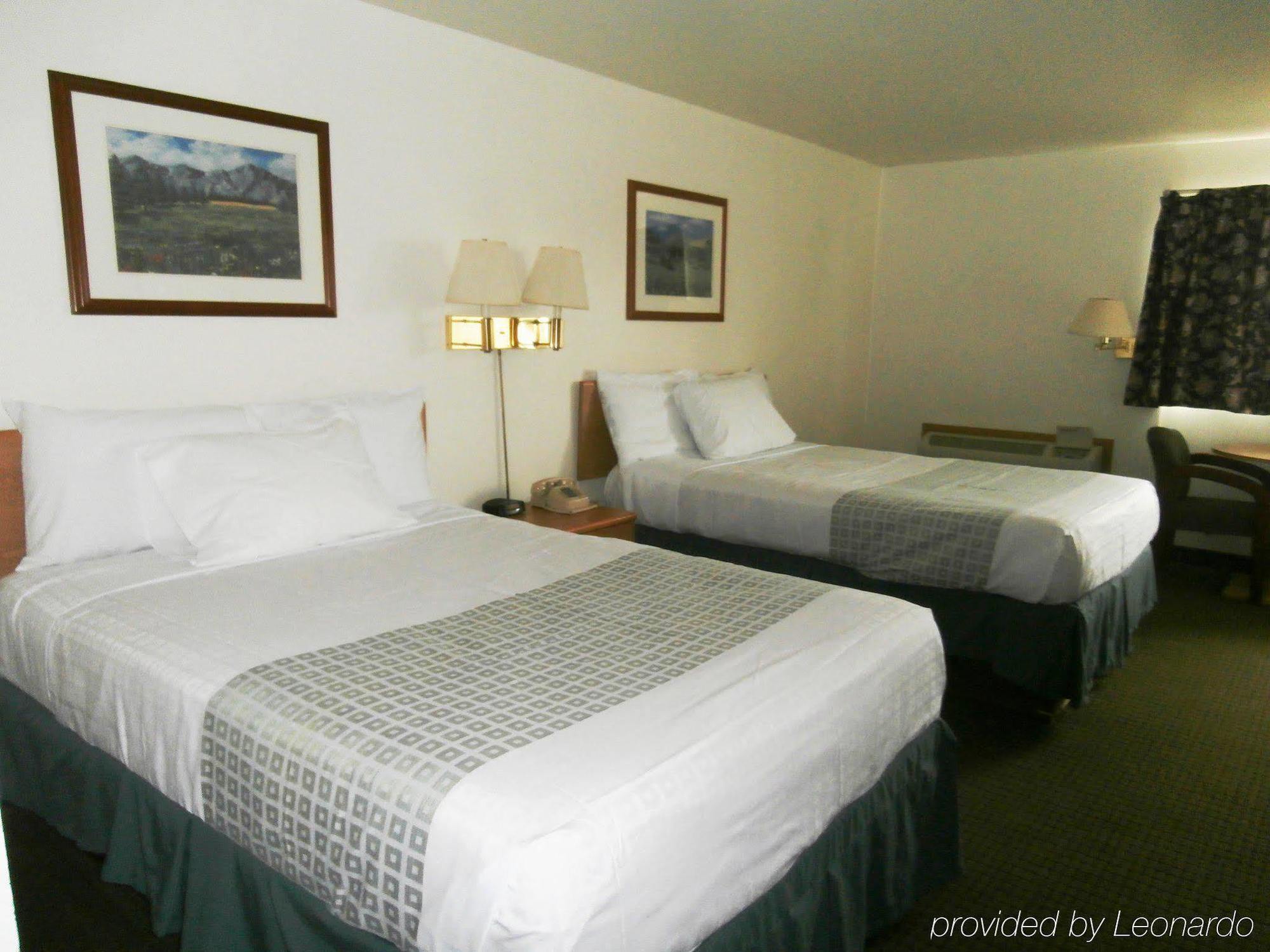 Quality Inn Longmont Bagian luar foto