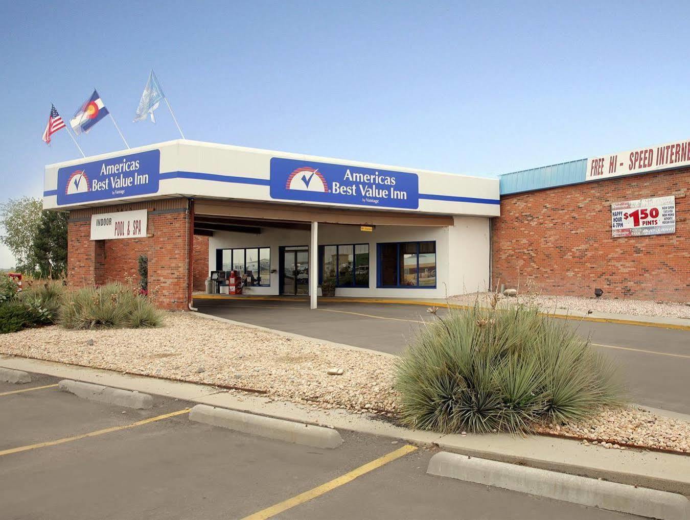 Quality Inn Longmont Bagian luar foto